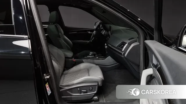 Audi SQ5 (FY) 2023 Черный из Кореи, фото 2