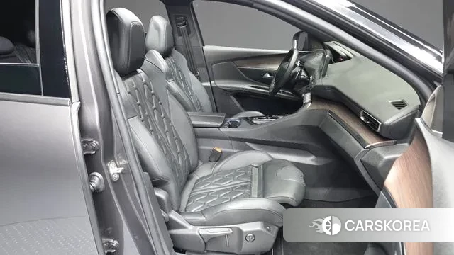 Peugeot 3008 second generation 2024 Серый из Кореи, фото 2