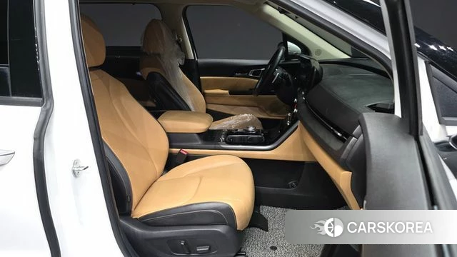 Kia Carnival 4th generation 2023 Белый из Кореи, фото 2