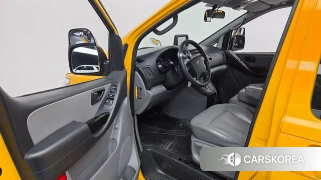 Hyundai The New Grand Starex 2019 Желтый из Кореи, фото 2