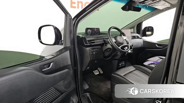 Hyundai Staria 2022 Черный из Кореи, фото 2