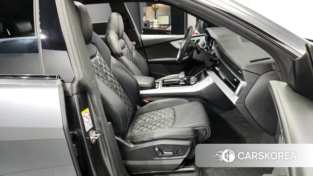 Audi Q8 (4M) id 3147638 из Кореи 2