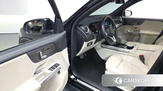 Mercedes-Benz GLB-Class X247 2023 Черный из Кореи, фото 2