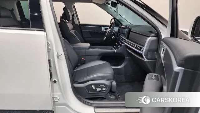 Hyundai Santa Fe (MX5) 2023 Белый из Кореи, фото 2