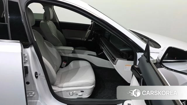 Hyundai Grandeur Hybrid (GN7) 2023 Белый из Кореи, фото 2