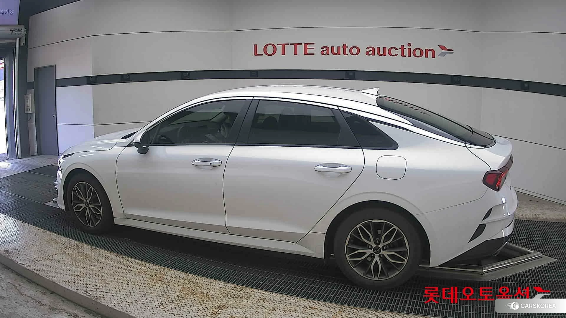 Kia K5 2022 Белый из Кореи, фото 2