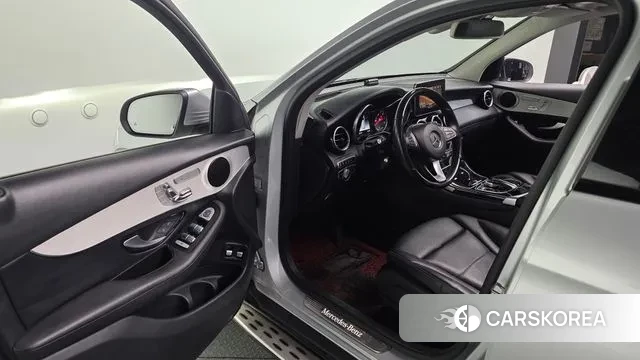 Mercedes-Benz GLC-Class X253 2018 Серебряный из Кореи, фото 2