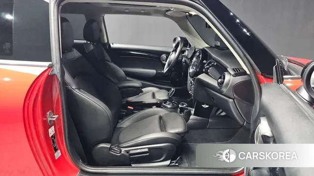 Mini Cooper S 2021 Красный из Кореи, фото 2