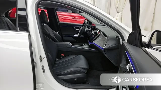 Mercedes-Benz E-Class W214 2025 Белый из Кореи, фото 2