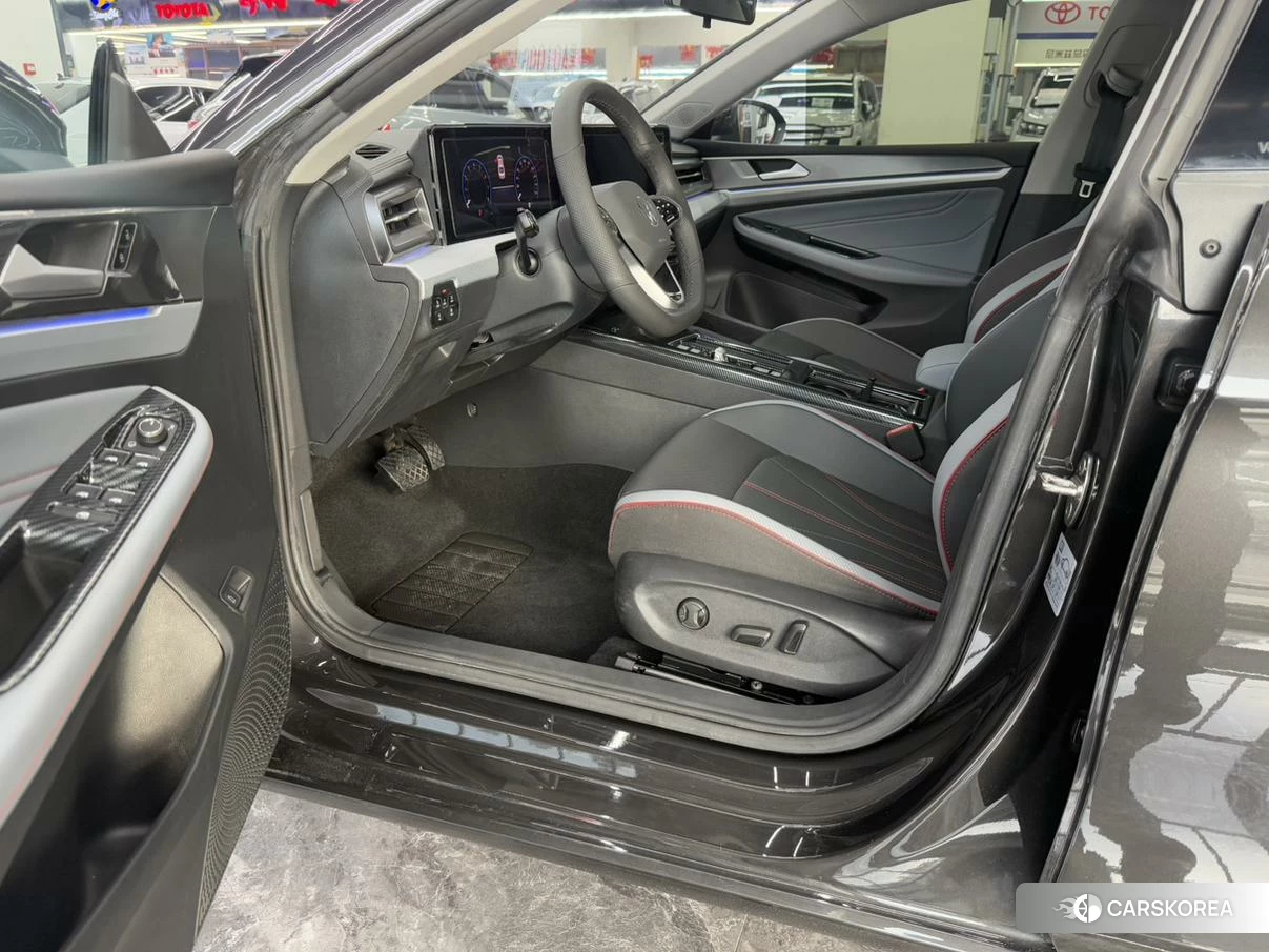 Volkswagen Lingdu 2022 Темно-серый из Китая, фото 2