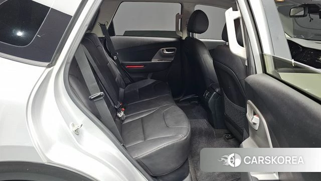 Kia Niro Plus 2022 Серебряный из Кореи, фото 2