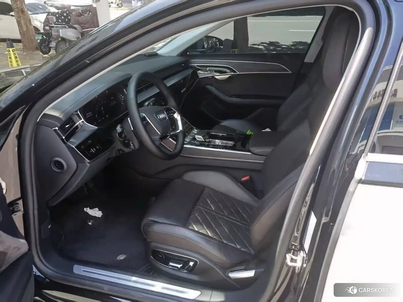 Audi A8 2022 Черный из Китая, фото 2