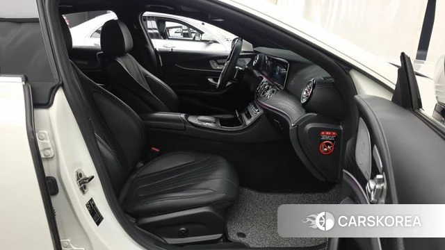 Mercedes-Benz CLS-Class C257 2022 Белый из Кореи, фото 2