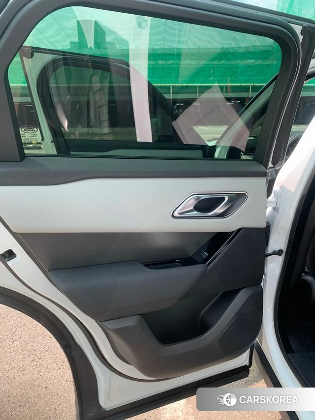 Land Rover Range Rover Velar 2024 Белый из Кореи, фото 2