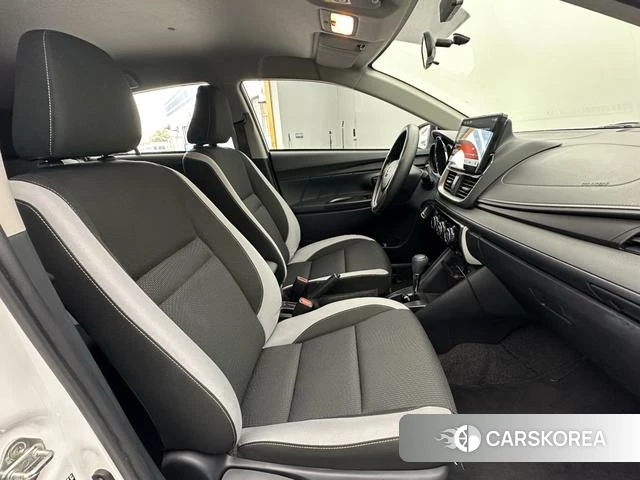 Toyota YARIS L Zhixuan 2020 Белый из Китая, фото 2