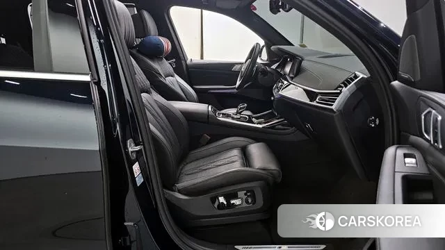 BMW X7 (G07) 2021 Черный из Кореи, фото 2