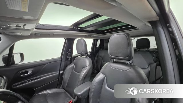 Jeep Renegade 2019 Черный из Кореи, фото 2