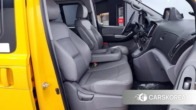 Hyundai The New Grand Starex 2019 Желтый из Кореи, фото 2