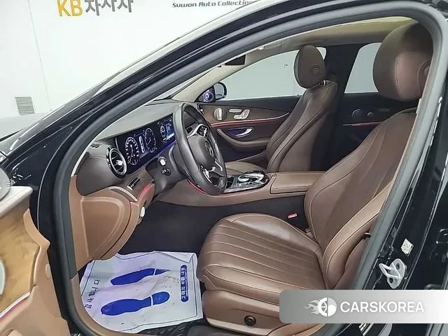 Mercedes-Benz E-Class W213 2019 Черный из Кореи, фото 2