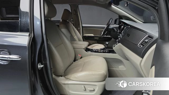 Kia The New Carnival 2018 Черный из Кореи, фото 2