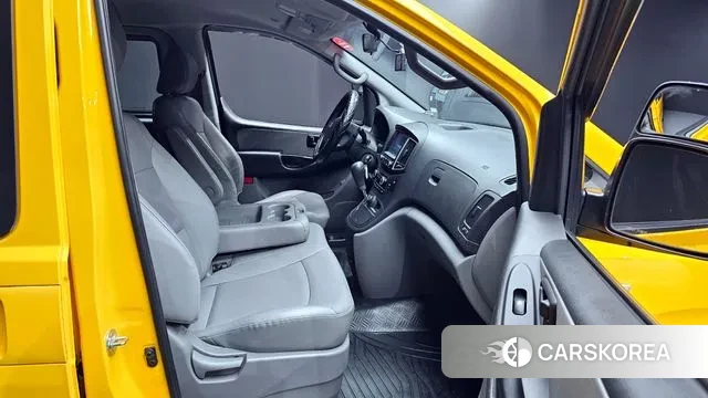 Hyundai The New Grand Starex 2019 Желтый из Кореи, фото 2