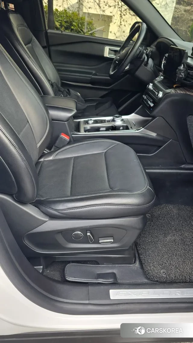 Ford Explorer 6th Generation 2019 Белый из Кореи, фото 2