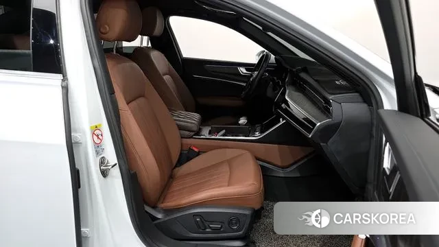 Audi A6 (C8) 2021 Белый из Кореи, фото 2