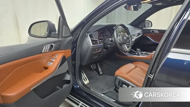 BMW X7 (G07) 2022 Черный из Кореи, фото 2