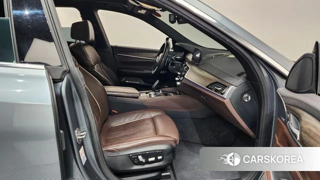 BMW 6 Series GT (G32) 2019 Серый из Кореи, фото 2