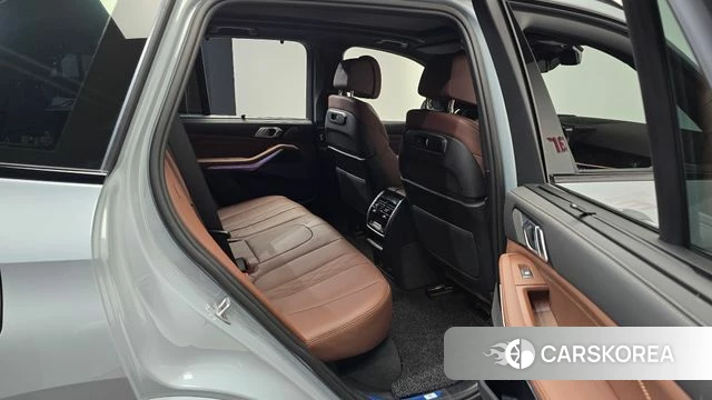 BMW X5 (G05) 2025 Серебристо-серый из Кореи, фото 2