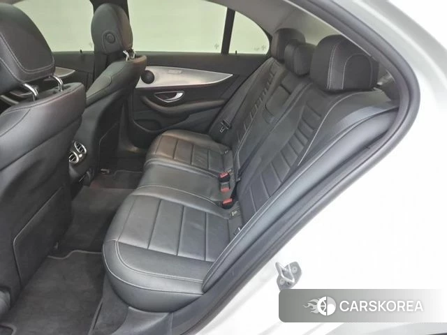 Mercedes-Benz E-Class W213 2018 Белый из Кореи, фото 2