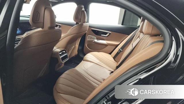 Mercedes-Benz E-Class W214 2025 Черный из Кореи, фото 2
