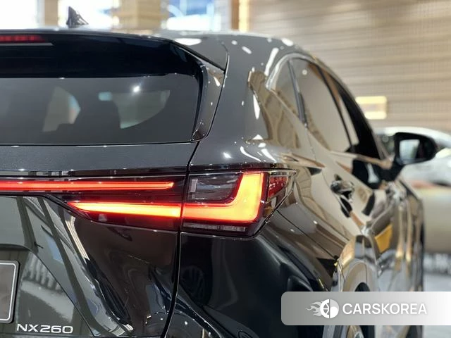 Lexus NX 2022 Черный из Китая, фото 2