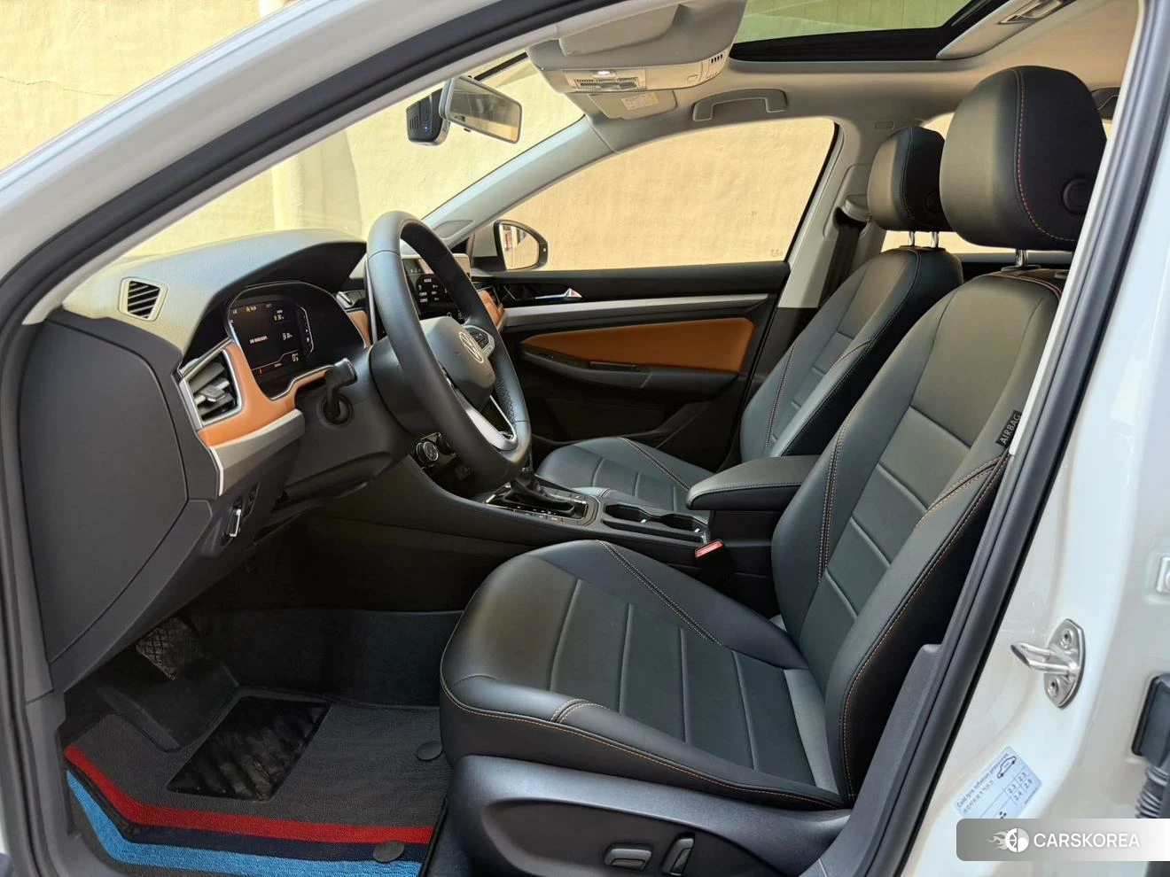 Volkswagen Bora 2022 Белый из Китая, фото 2