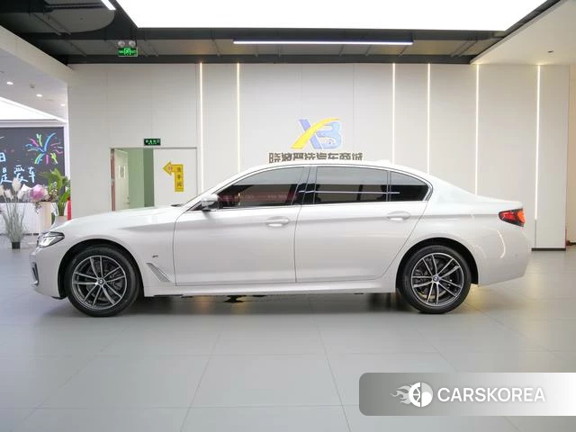 BMW 5 series 2022 Белый из Китая, фото 2