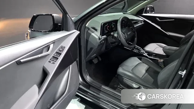 Kia Di Ol Nu Niro 2024 Серый из Кореи, фото 2