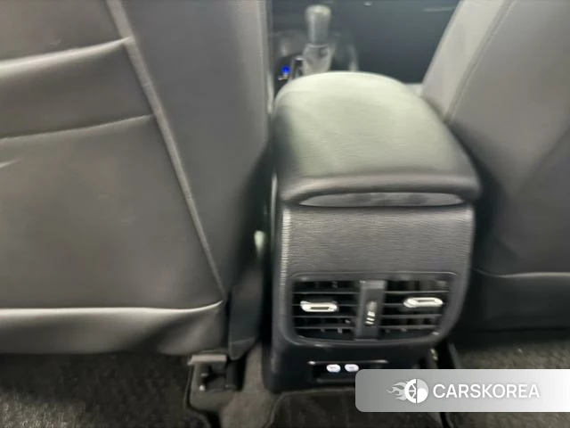 Toyota Corolla 2023 Белый из Китая, фото 2
