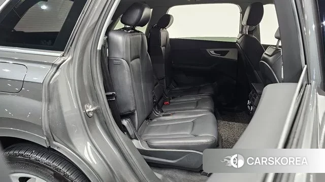 Audi Q7 (4M) 2019 Серый из Кореи, фото 2