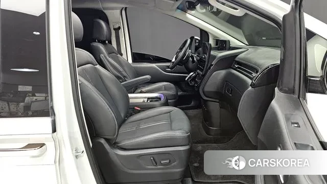 Hyundai Staria 2024 Белый из Кореи, фото 2