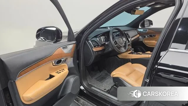 Volvo XC90 second Generation 2019 Черный из Кореи, фото 2