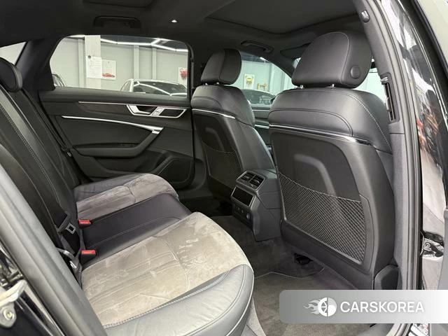 Audi A6L 2023 Черный из Китая, фото 2