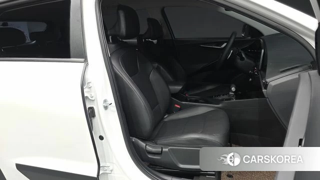 Kia Di Ol Nu Niro 2022 Белый из Кореи, фото 2