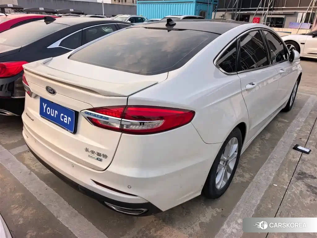 Ford Mondeo 2021 Белый из Китая, фото 2