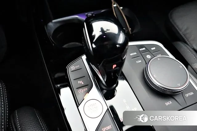 BMW 1 Series (F40) 2022 Белый из Кореи, фото 2