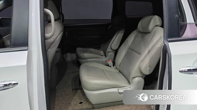 Kia The New Carnival 2018 Белый из Кореи, фото 2