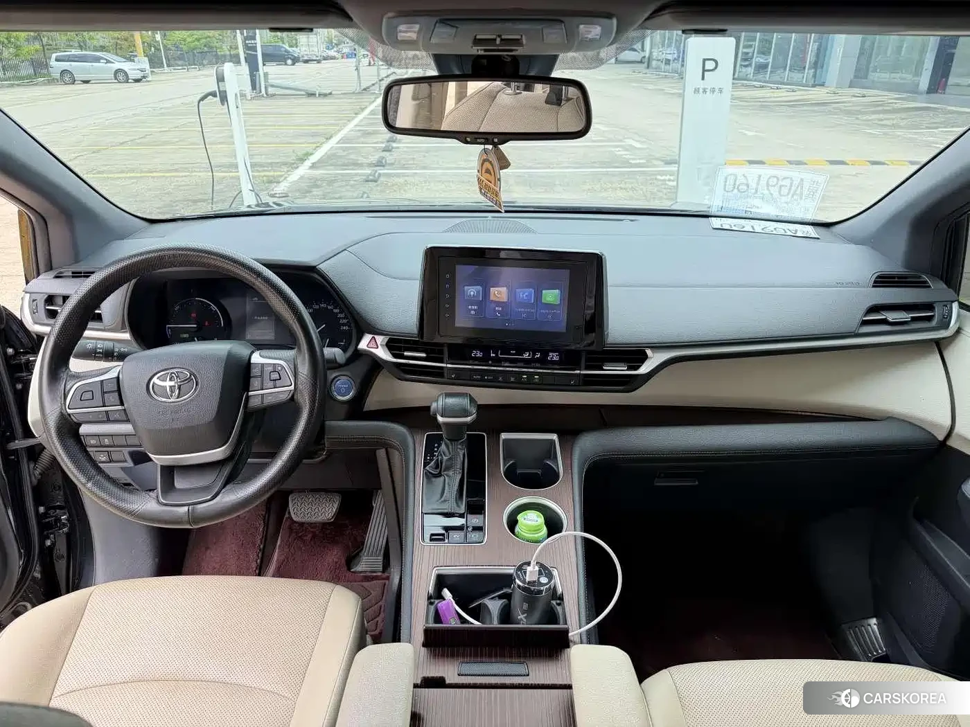 Toyota Sienna 2023 Черный из Китая, фото 2