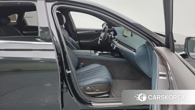 Genesis G80 (RG3) 2022 Черный из Кореи, фото 2