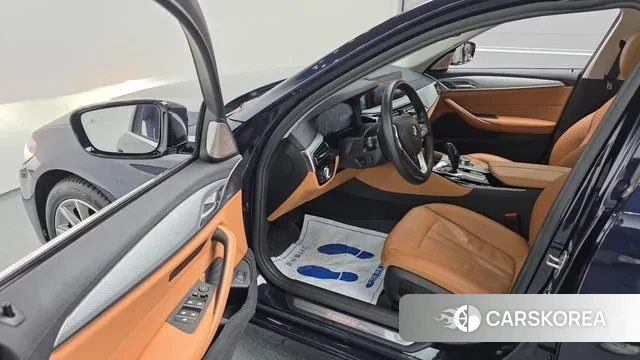 BMW 5 Series (G30) 2019 Синий из Кореи, фото 2