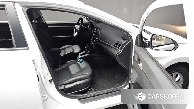 Hyundai The New Avante AD 2019 Белый из Кореи, фото 2