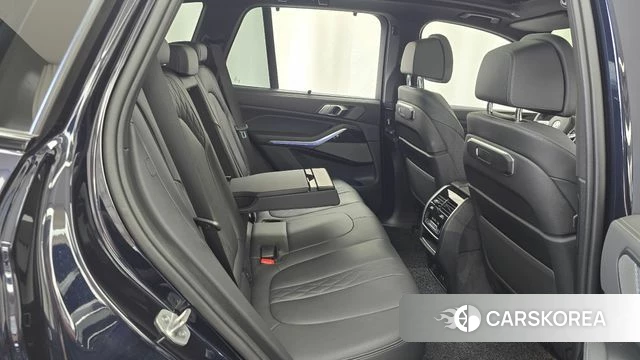 BMW X5 (G05) 2024 Черный из Кореи, фото 2
